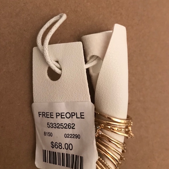 NWT Free People Mega Ring Set- not sold anymore💕 - Picture 7 of 7